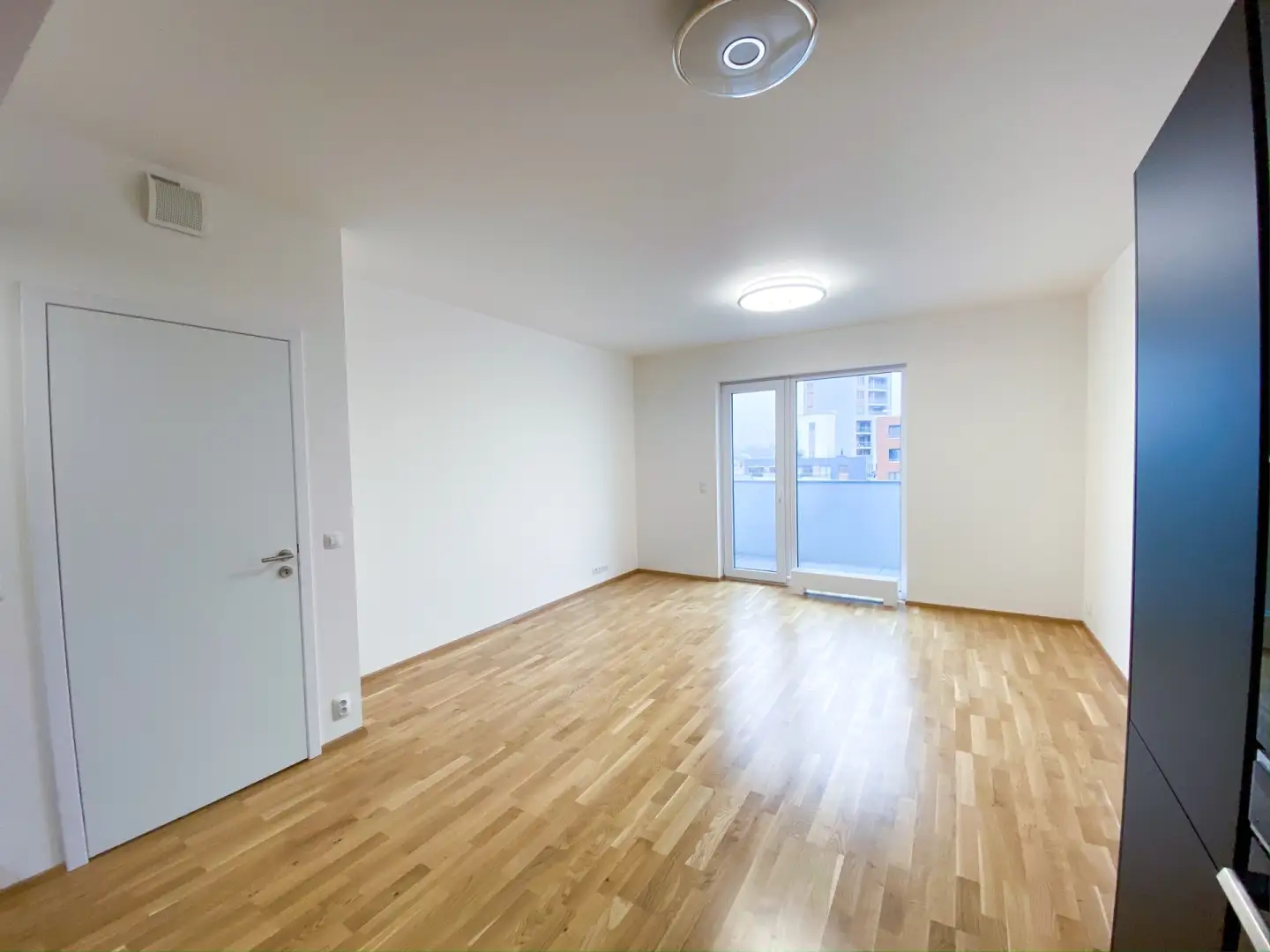 Pronájem bytu 2+kk, 58m2 s balkonem
