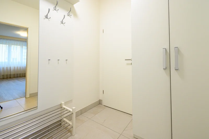 Pronájem bytu 1+kk  30 m² - Praha - Košíře