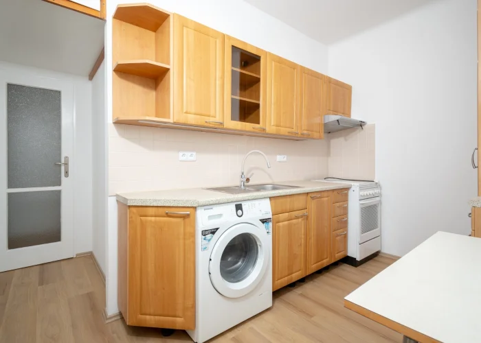 Pronájem bytu 2+1, 56m2, Praha - Vršovice