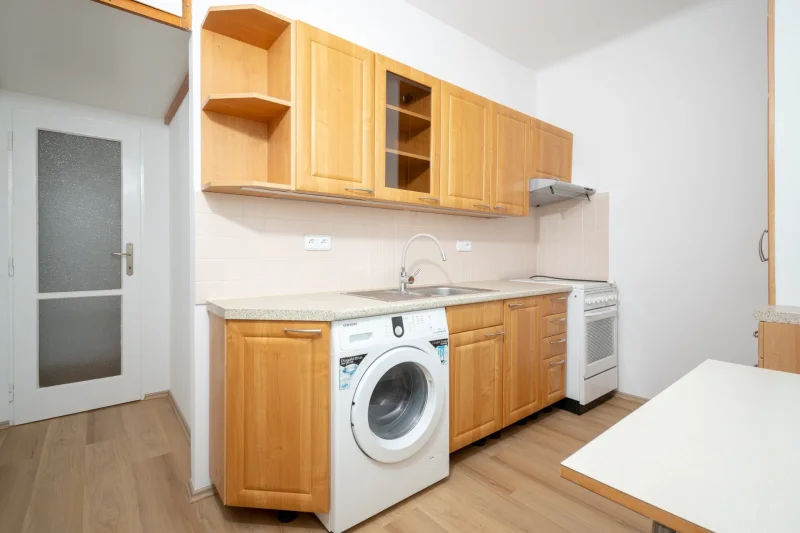 Pronájem bytu 2+1, 56m2, Praha - Vršovice