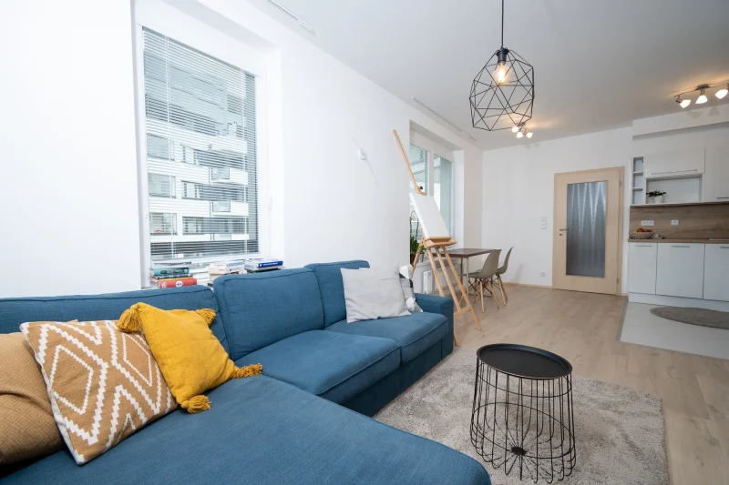 Pronájem bytu 2+kk/T/G o výměře 56m² - Praha - Střížkov