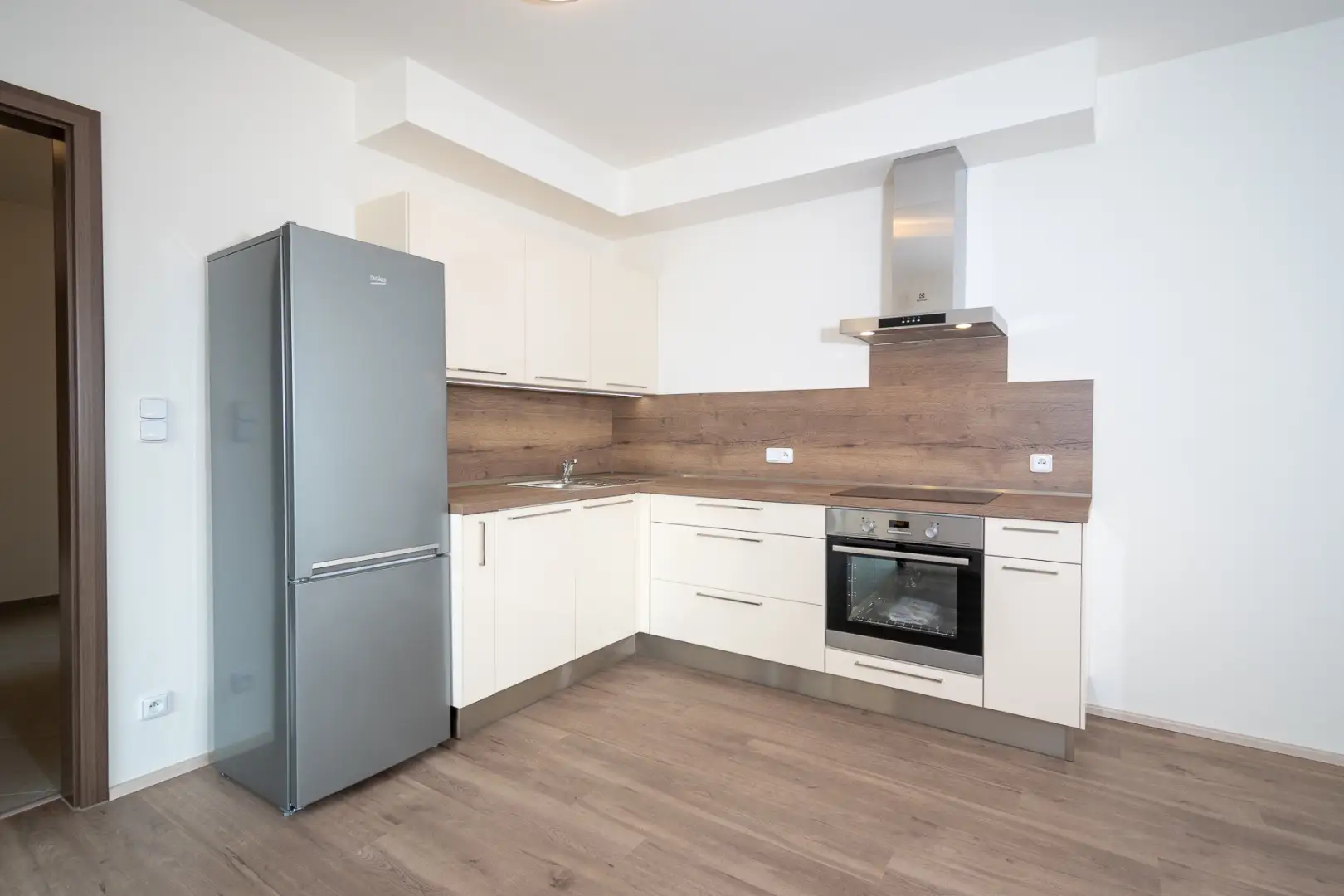 Pronájem bytu 2+kk s garáží, náměstí Olgy Scheinpflugové 1280/1, Praha - Hlubočepy