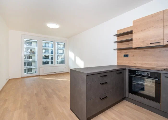Moderní byt 2+kk/B, nezařízený, ul. Smržových, Praha 9 - Vysočany