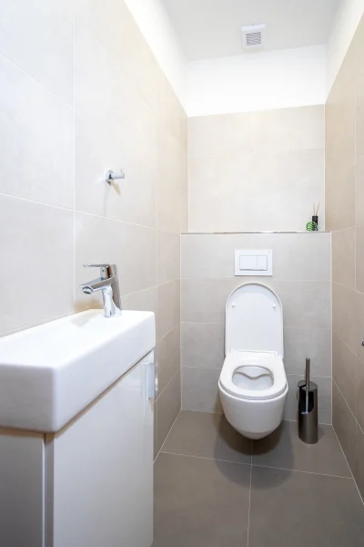 Pronájem bytu 2+kk, ulice Veverkova 1418/10, Praha - Holešovice