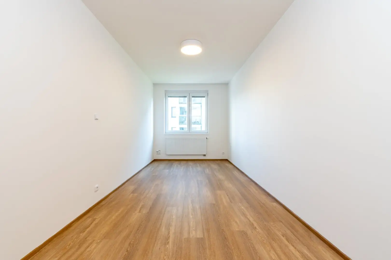 Pronájem bytu 2+kk/B/G o výměře 55m² - Praha - Střížkov