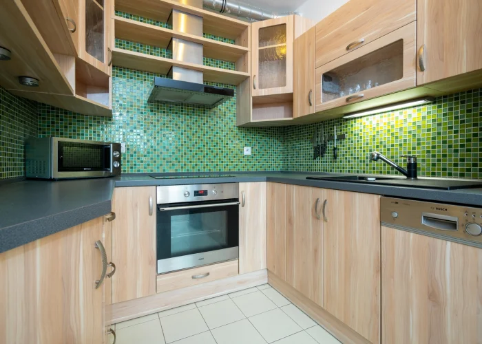 Pronájem slunného bytu 2+kk/G/B/S s výměrou  45m² - Praha - Uhříněves