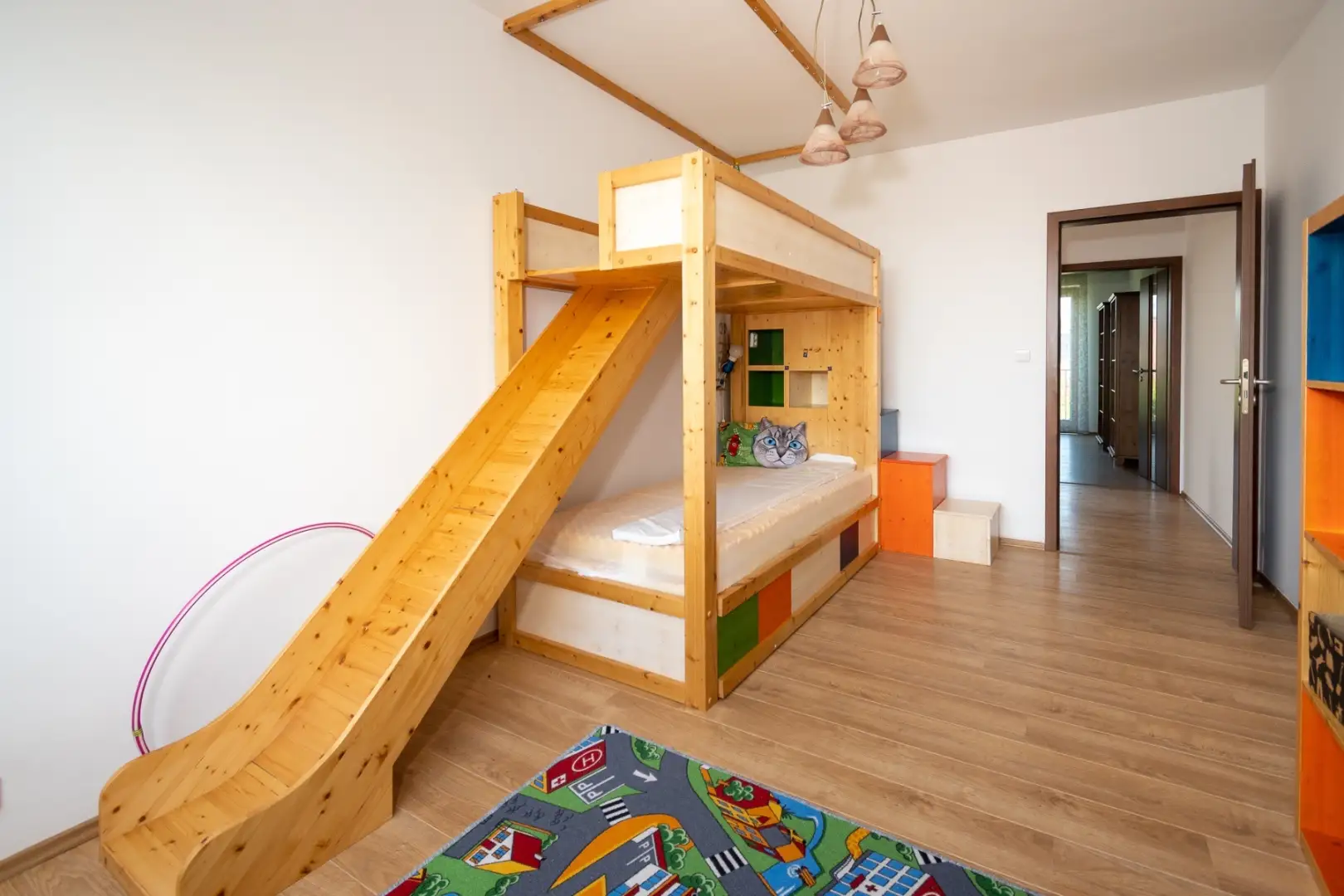 Pronájem rodinného domu, 120 m2, ulice Červená Skála, Husinec - Řež