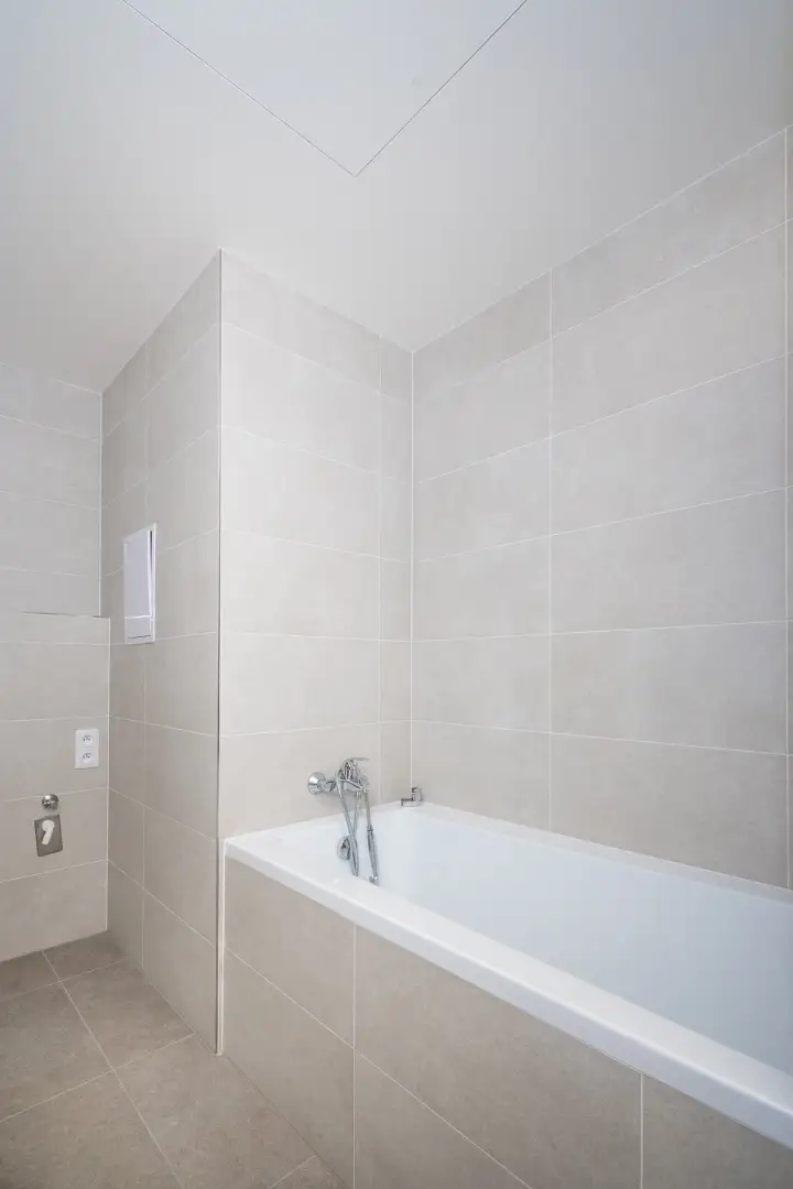 Moderní byt 2+kk/B, nezařízený, ul. Smržových, Praha 9 - Vysočany