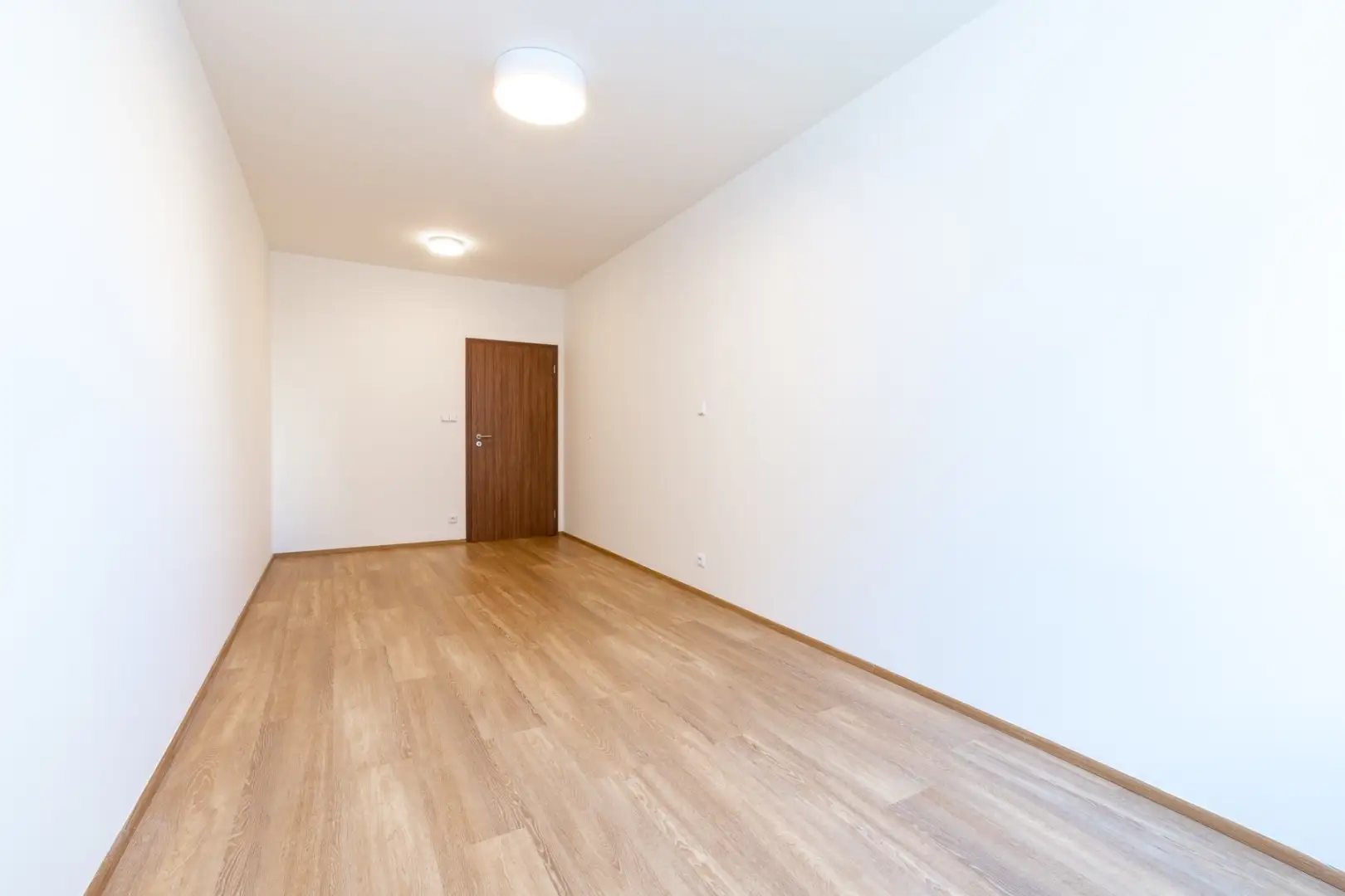 Pronájem bytu 2+kk/B/G o výměře 55m² - Praha - Střížkov
