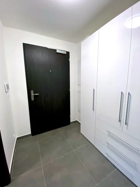 Pronájem nového bytu 1+kk/B, 33m2, nezařízený, Praha 7 - Holešovice