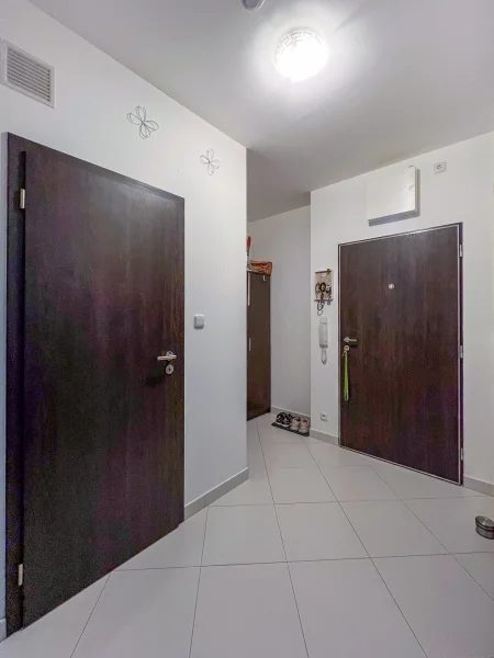 Pronájem bytu 2+kk, 57 m² - Praha - Vysočany