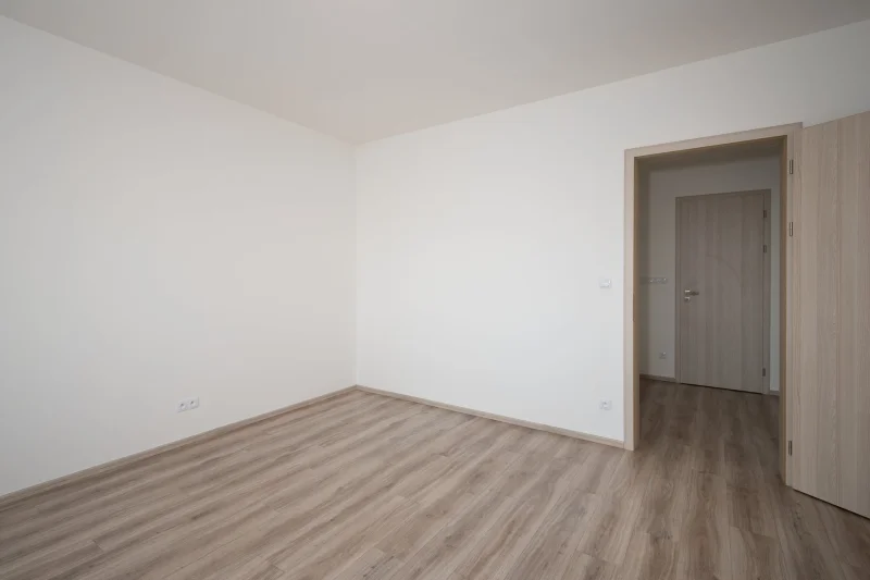 Pronájem rodinného domu se zahradou Praha Březiněves