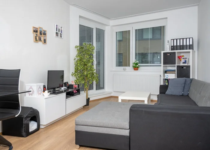 Pronájem bytu 2+kk, 56,9m2, ulice Makedonská, Praha - Střížkov