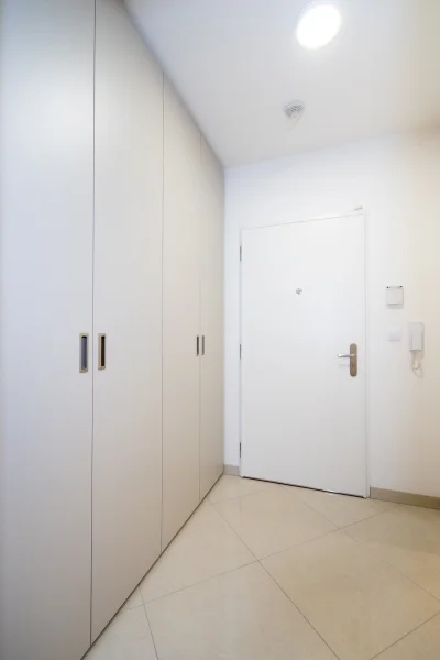 Pronájem byty 1+kk, 35 m² - Praha - Záběhlice