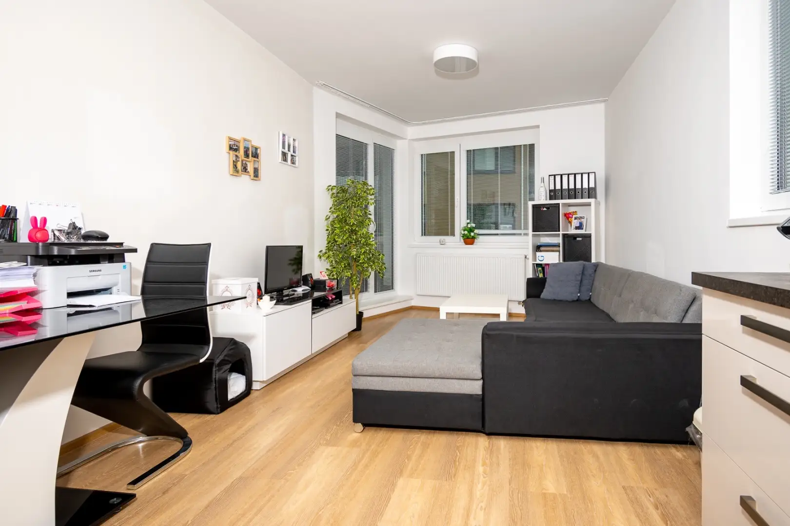 Pronájem bytu 2+kk, 56,9m2, ulice Makedonská, Praha - Střížkov