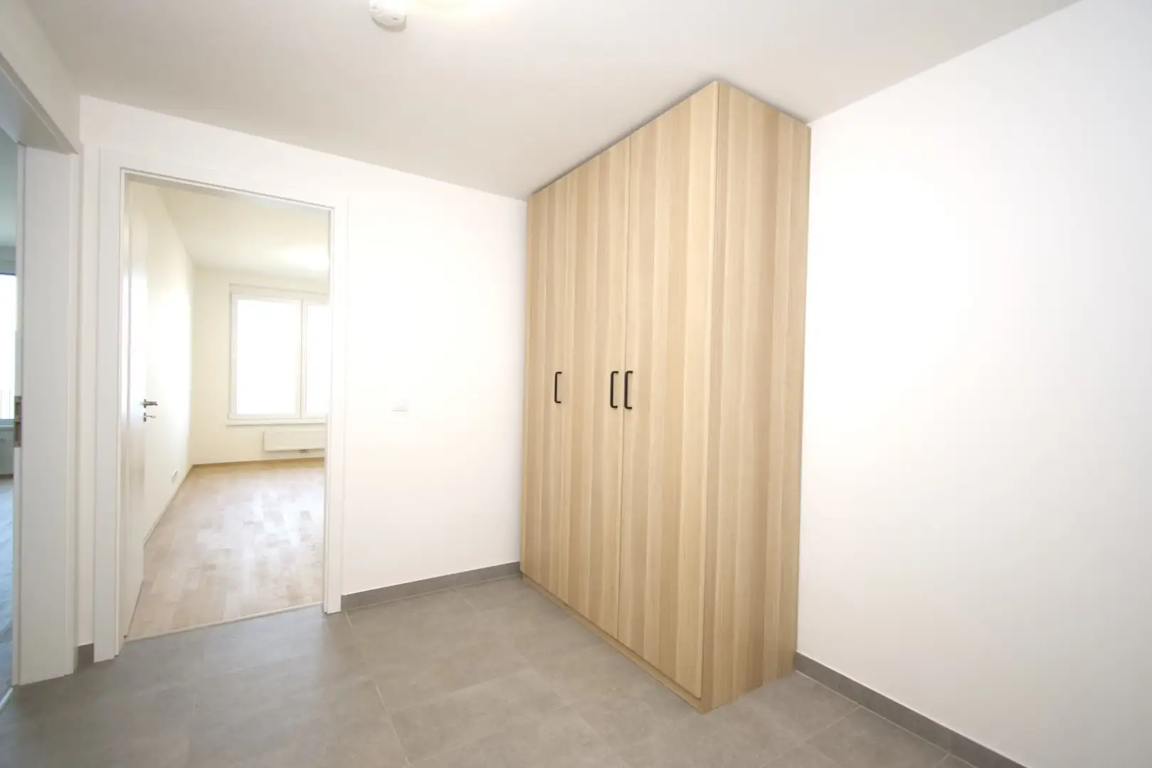 Moderní byt 2+kk/B, nezařízený, ul. Smržových, Praha 9 - Vysočany