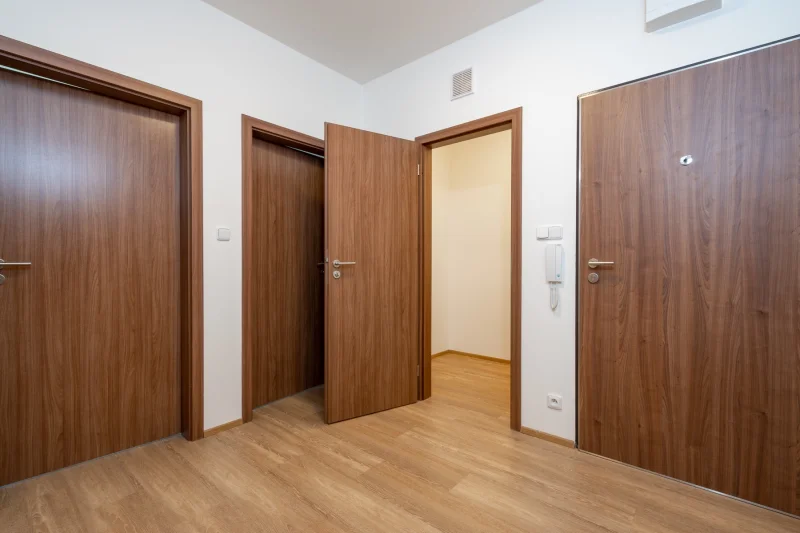 Pronájem bytu 2+kk/B/G o výměře 55m² - Praha - Střížkov