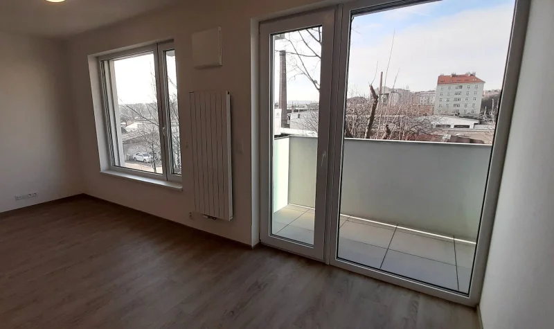 Pronájem moderního bytu 1+kk, 33 m2 + balkon,  Praha 7 - Holešovice