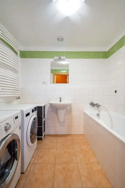 Pronájem byty 1+kk, 44 m² - Praha - Krč