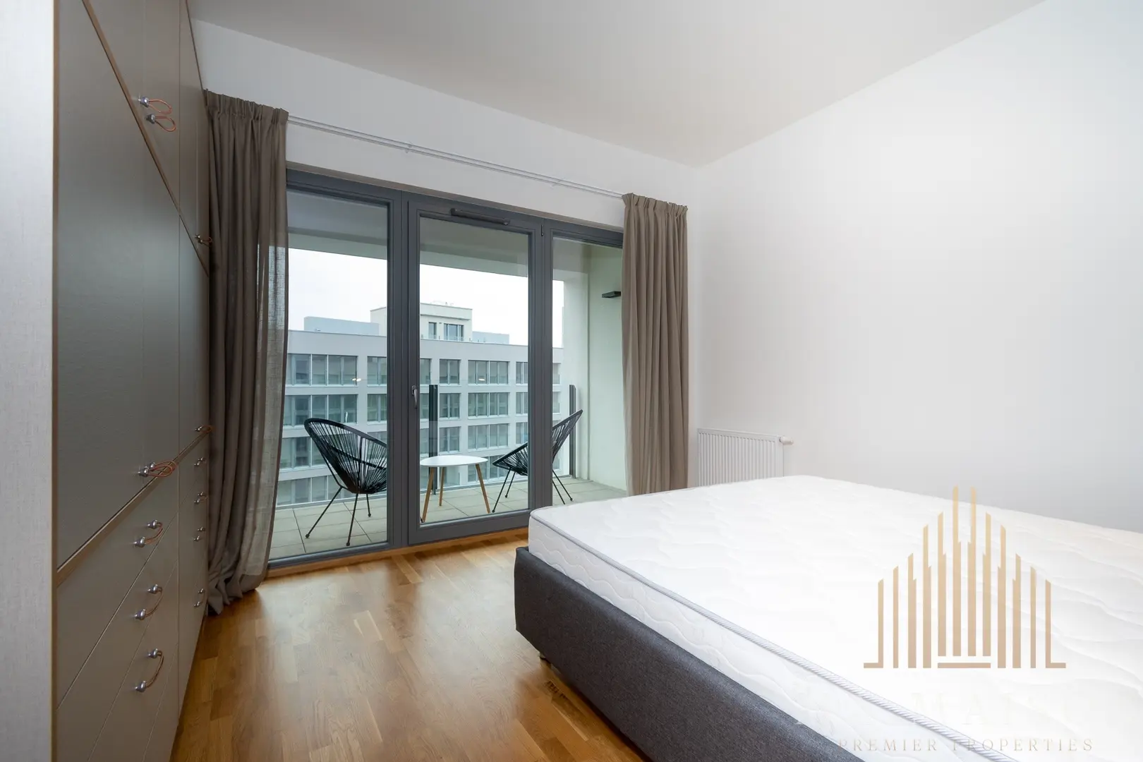 Pronájem bytu 2+kk o výměře 64.4 m² s balkónem, Praha - Karlín