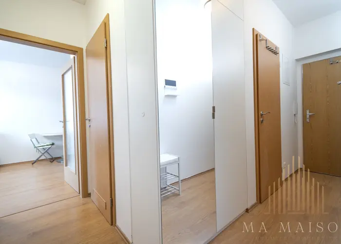 Pronájem slunného bytu 2+kk/G/B/S, 49 m², zařízený, Praha - Uhříněves