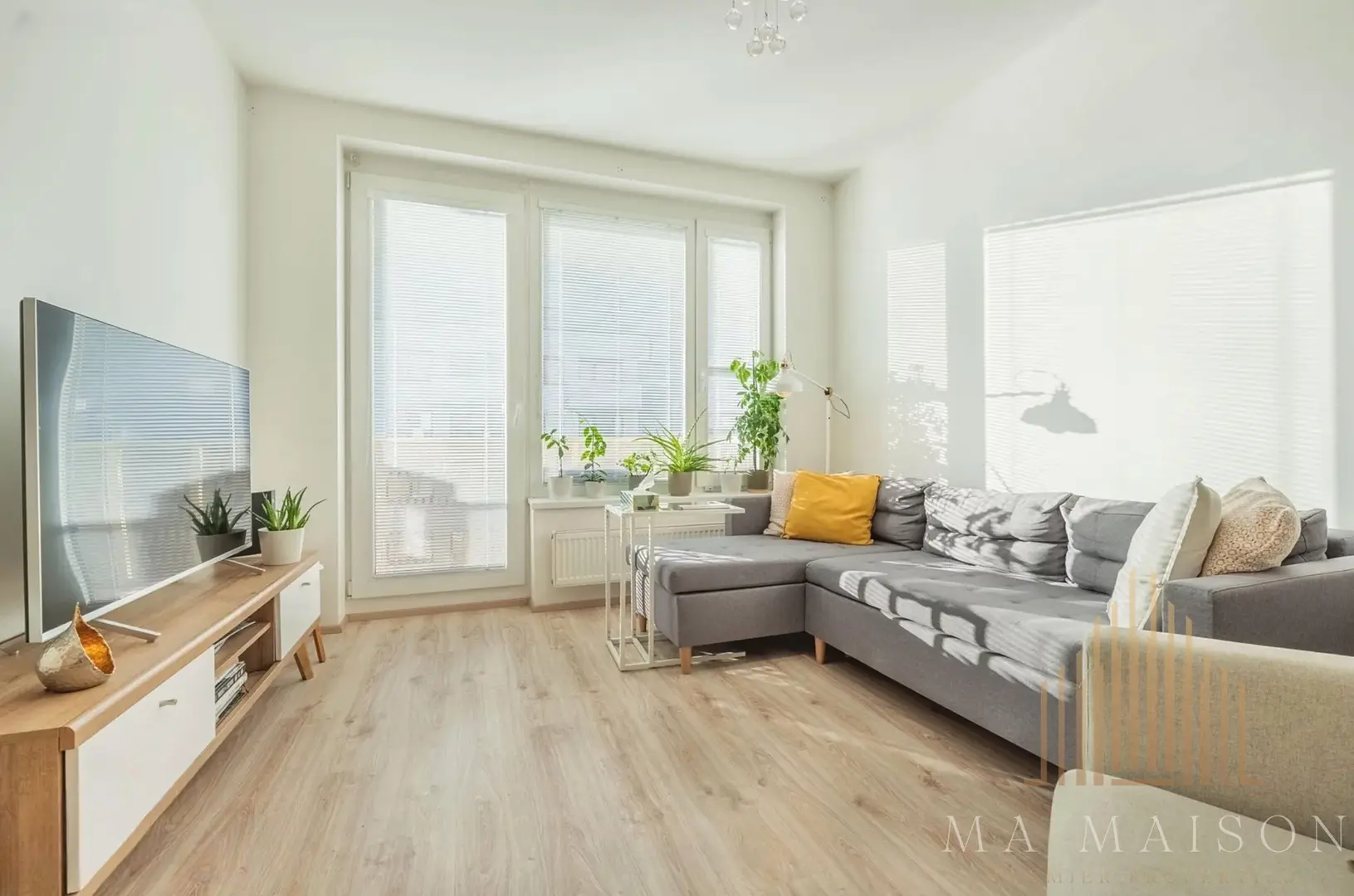 Prodej bytu 2+kk o výměře 54m² - Praha - Dolní Měcholupy