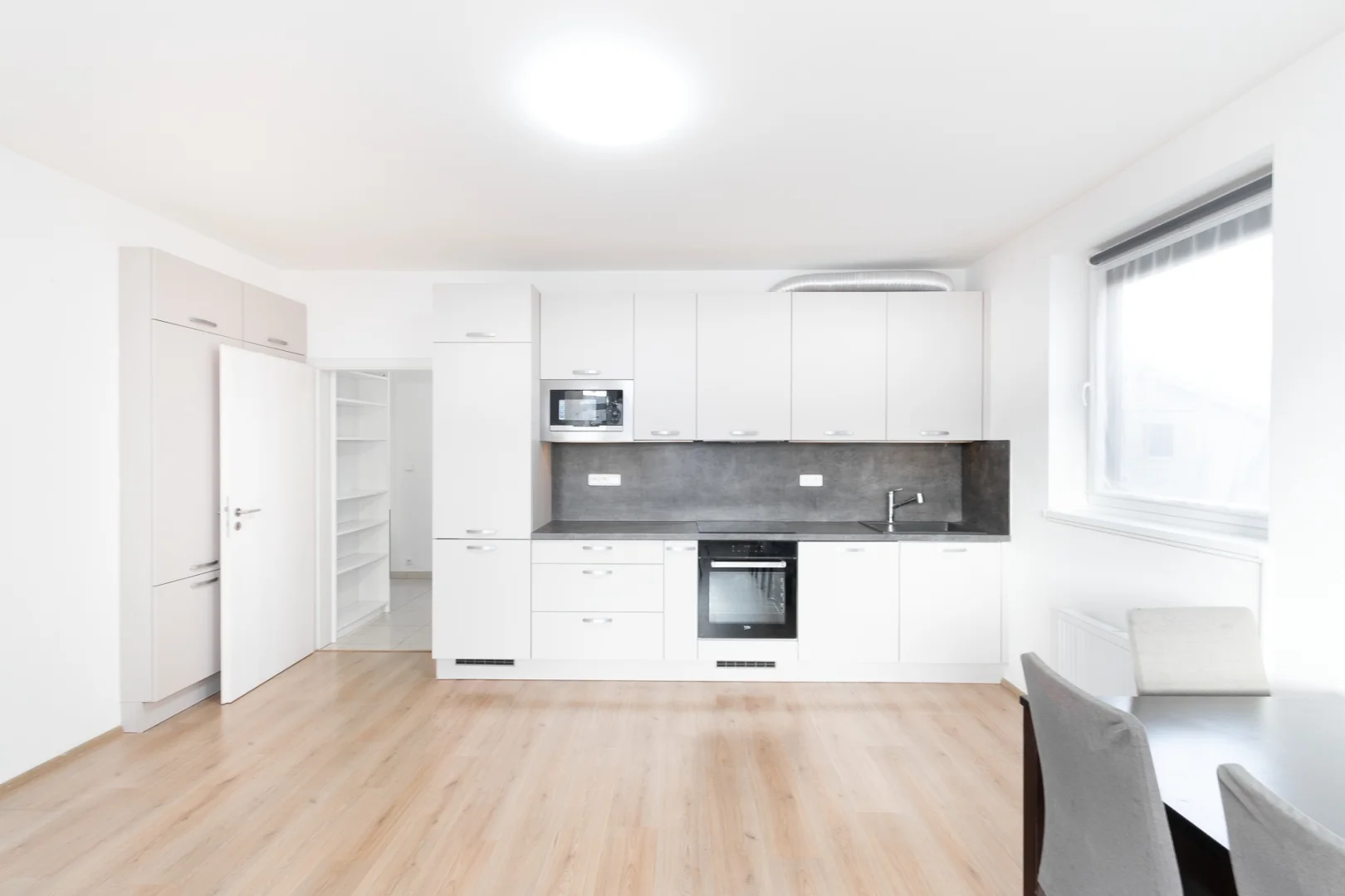 Pronájem bytU 3+kk, 81 m² - Praha - Černý Most