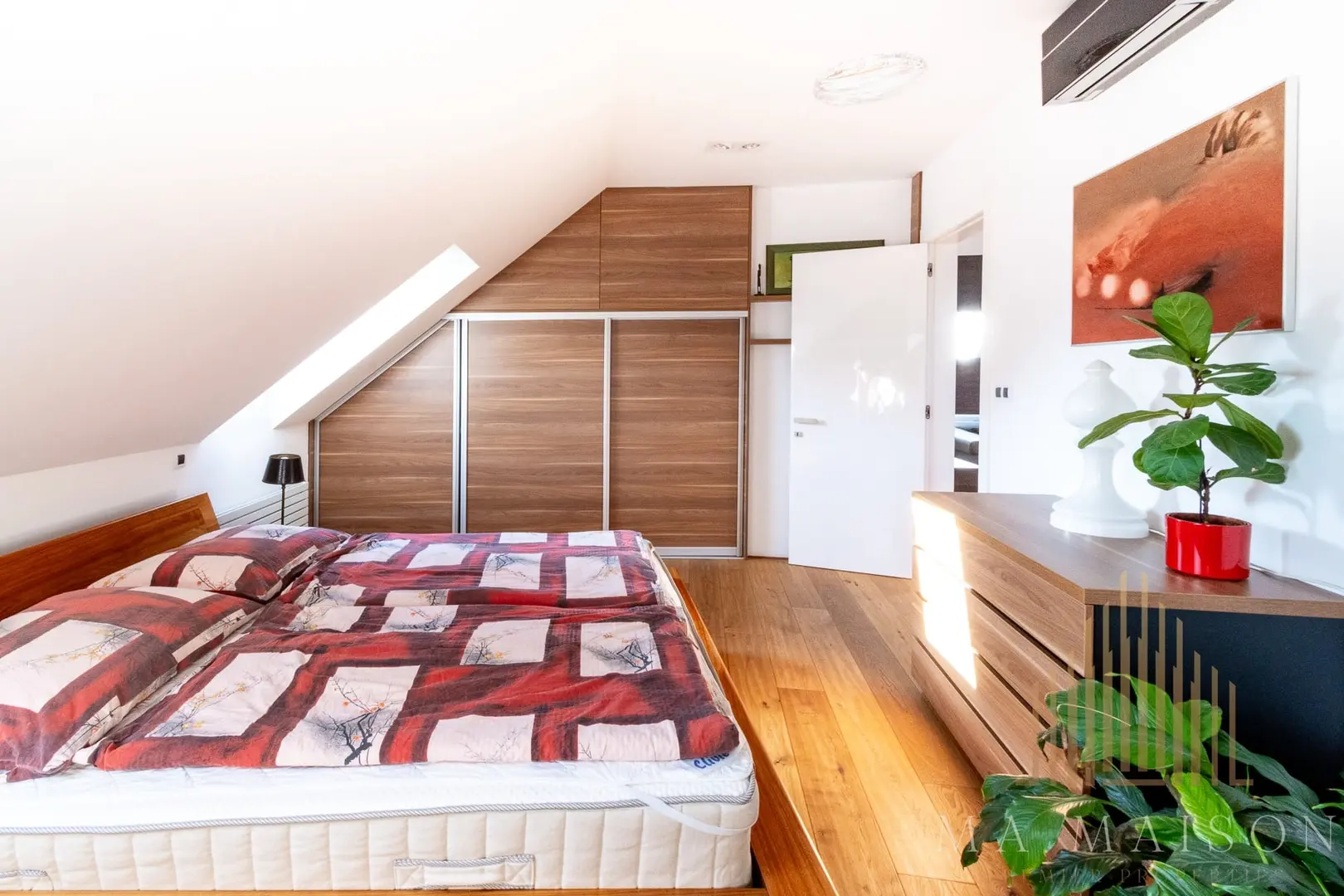 Pronájem krásného bytu s terasou 3+kk, 95 m² - Praha - Žižkov