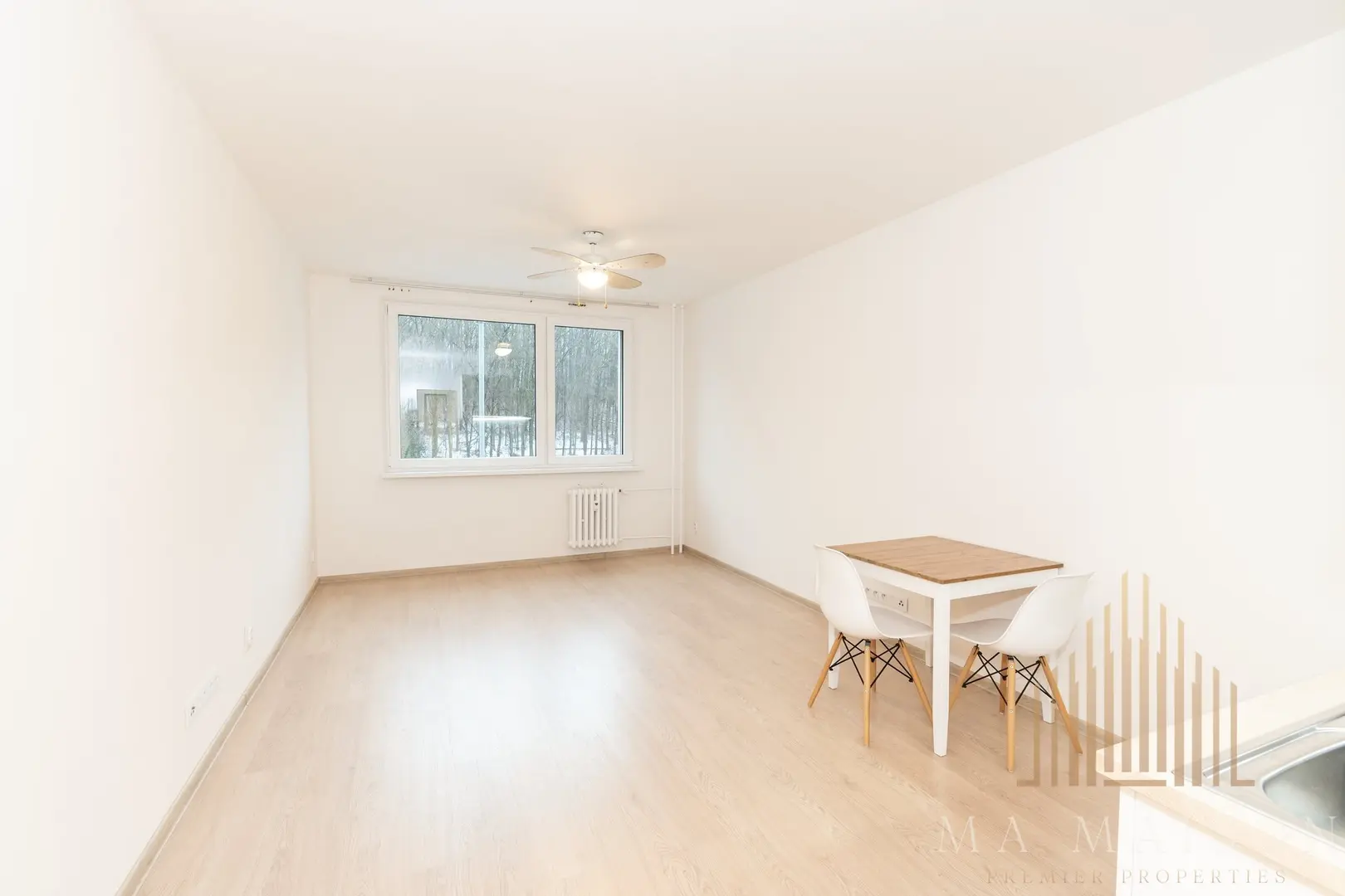 Pronájem bytu 1+kk 29 m², Praha - Hodkovičky