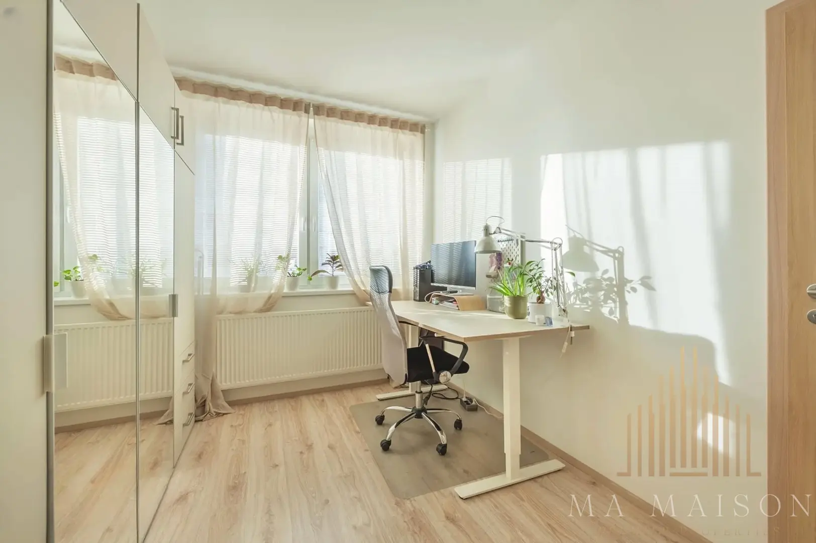 Prodej bytu 2+kk o výměře 54m² - Praha - Dolní Měcholupy