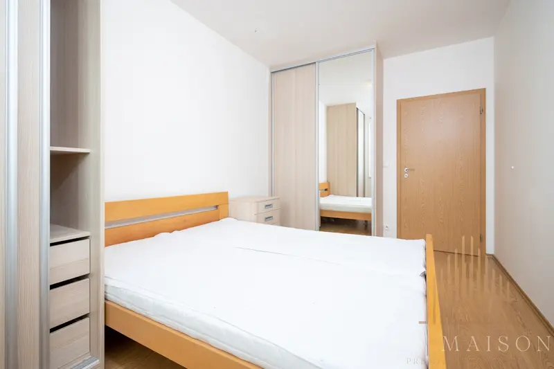 Pronájem slunného bytu 2+kk/G/B/S s výměrou  45m² - Praha - Uhříněves