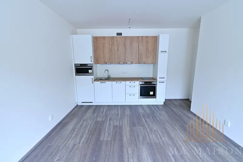 Pronájem bytu 3+kk/L/G o výměře 53m² v lokalitě Praha - Košíře