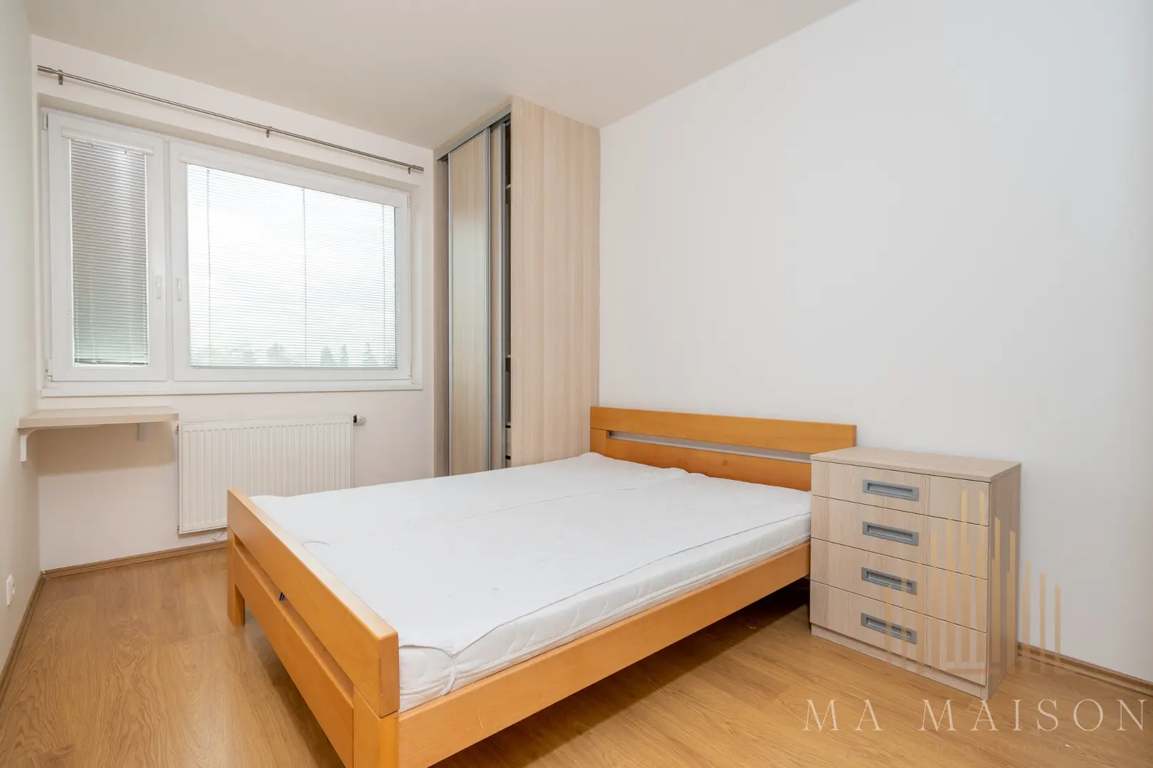 Pronájem slunného bytu 2+kk/G/B/S s výměrou  45m² - Praha - Uhříněves