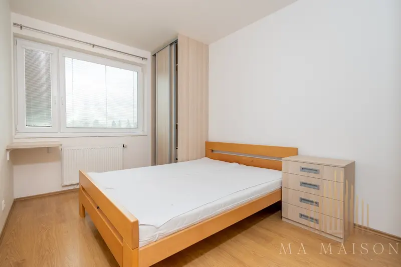 Pronájem slunného bytu 2+kk/G/B/S s výměrou  45m² - Praha - Uhříněves