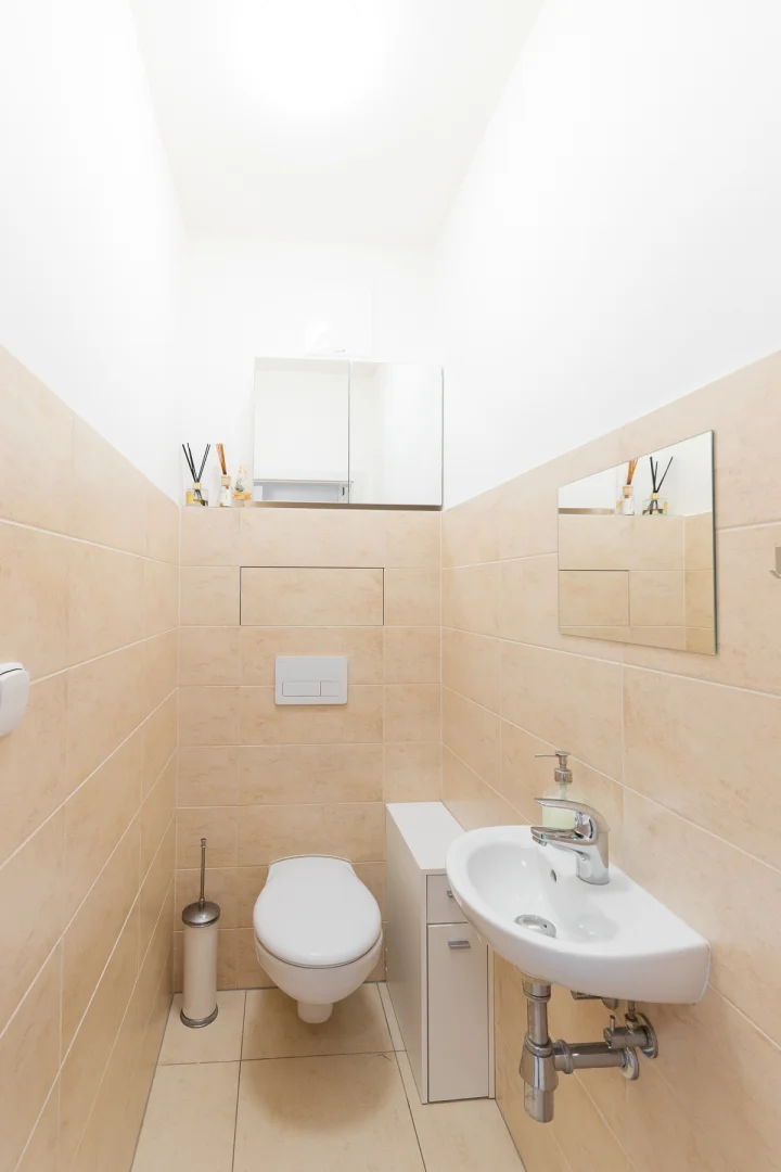 Pronájem bytU 3+kk, 81 m² - Praha - Černý Most