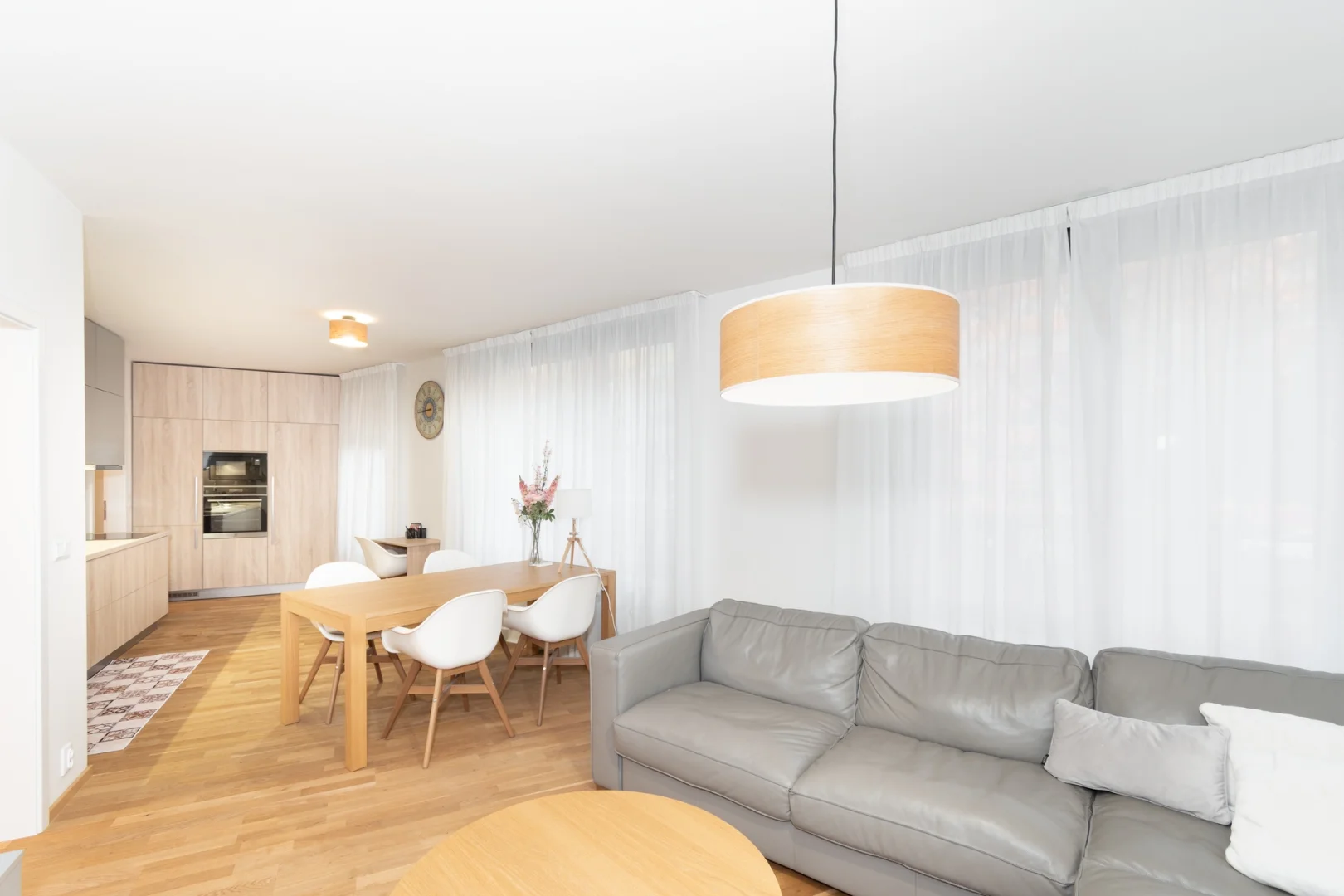 Pronájem bytu 3+kk, 91 m² - Praha - Střížkov
