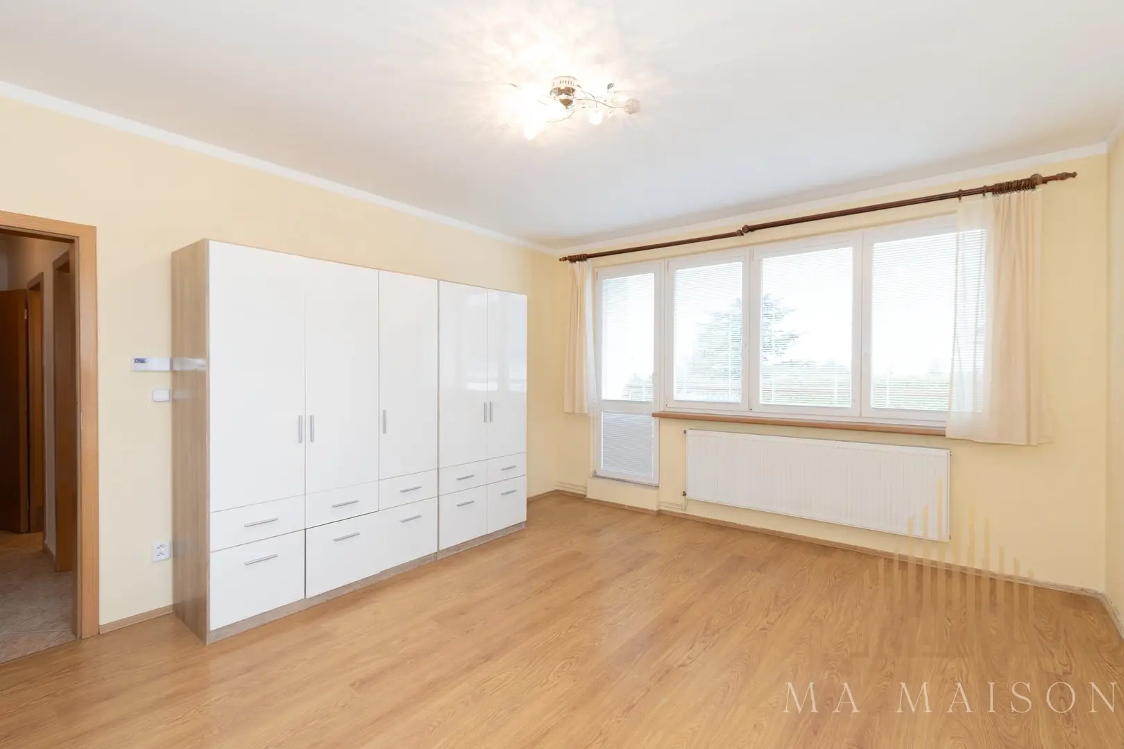 Pronájem bytu 2+kk 44 m², Dobřejovice