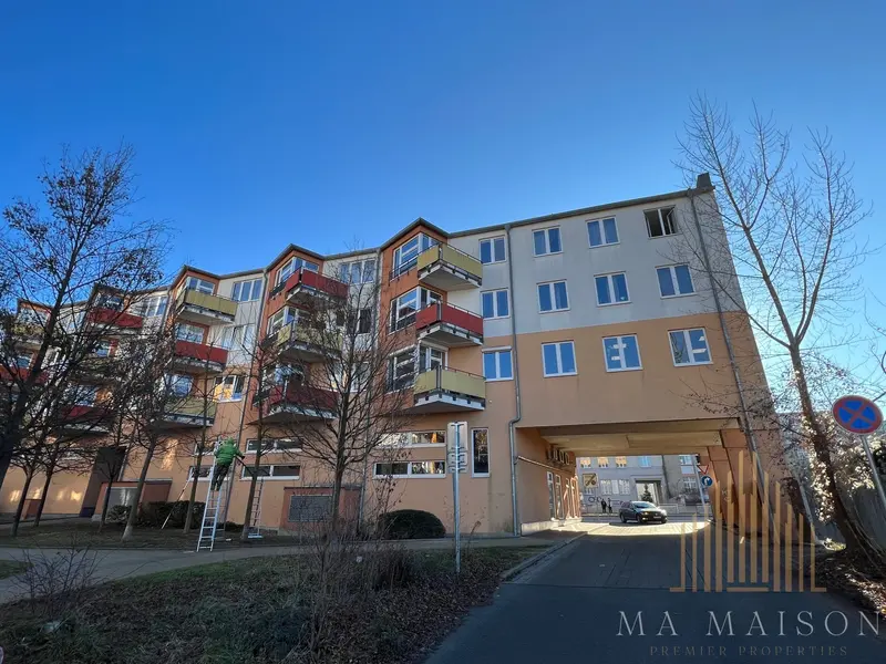 Pronájem podzemního garážového stání