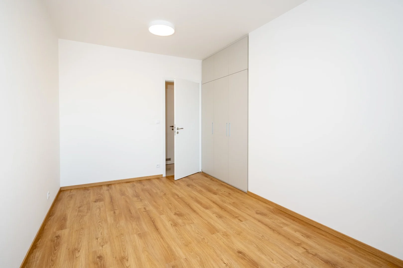 Pronájem bytu 3+kk, ulice Klapálkova, Praha Záběhlice