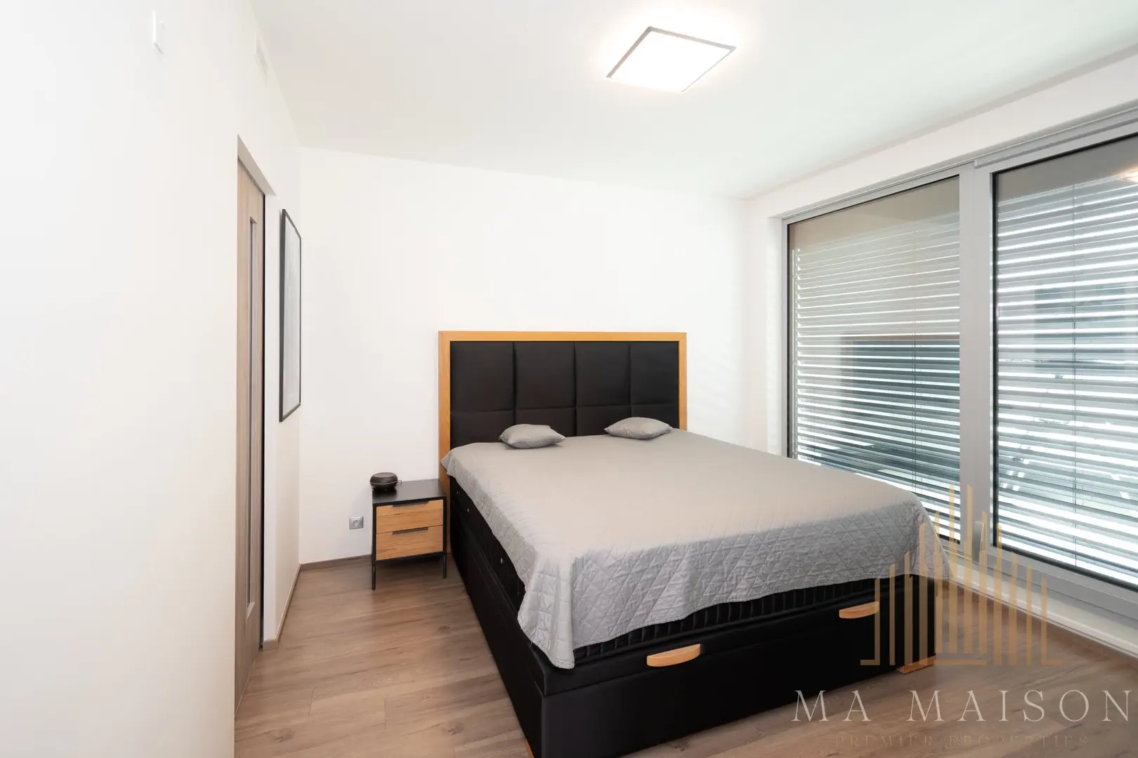Pronájem bytu 2+kk 55 m², Praha - Libeň