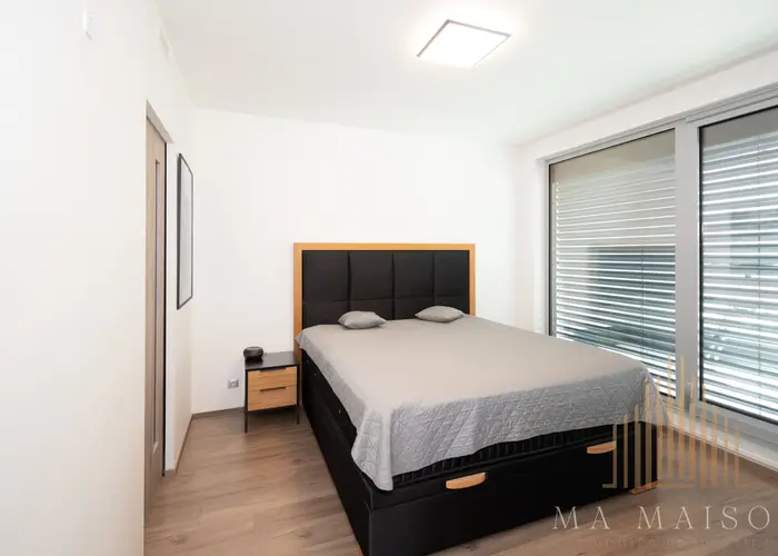 Pronájem bytu 2+kk 55 m², Praha - Libeň