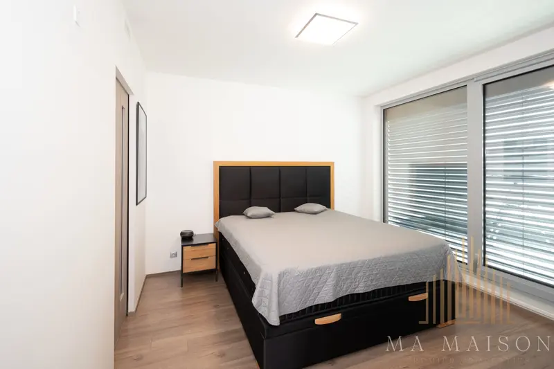Pronájem bytu 2+kk 55 m², Praha - Libeň