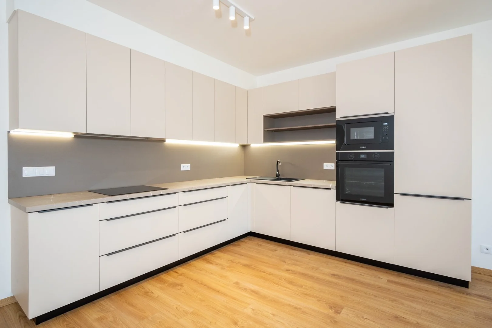 Pronájem bytu 3+kk, ulice Klapálkova, Praha Záběhlice