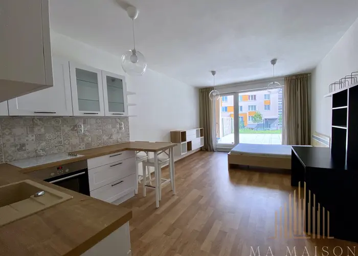 Prodej bytu 1+kk/ 35m2,  ulice Františka Diviše, Praha Uhříněves