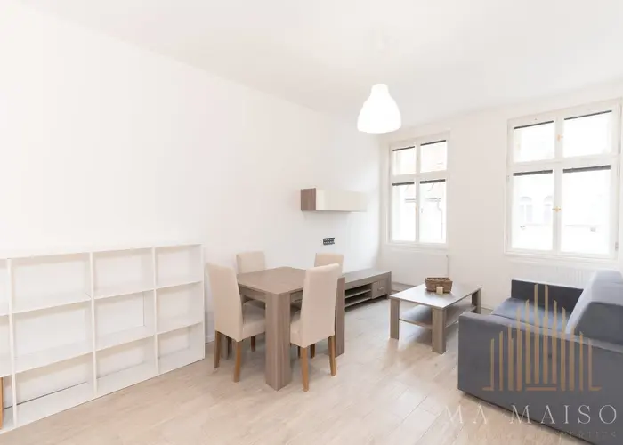 Pronájem bytu 2+kk 50 m², Praha - Nusle