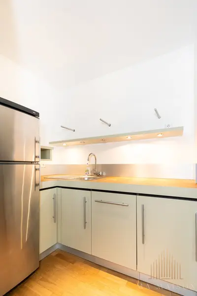 Pronájem mezonetového bytu 2+kk, 103m², Pod Vilami, Praha Nusle