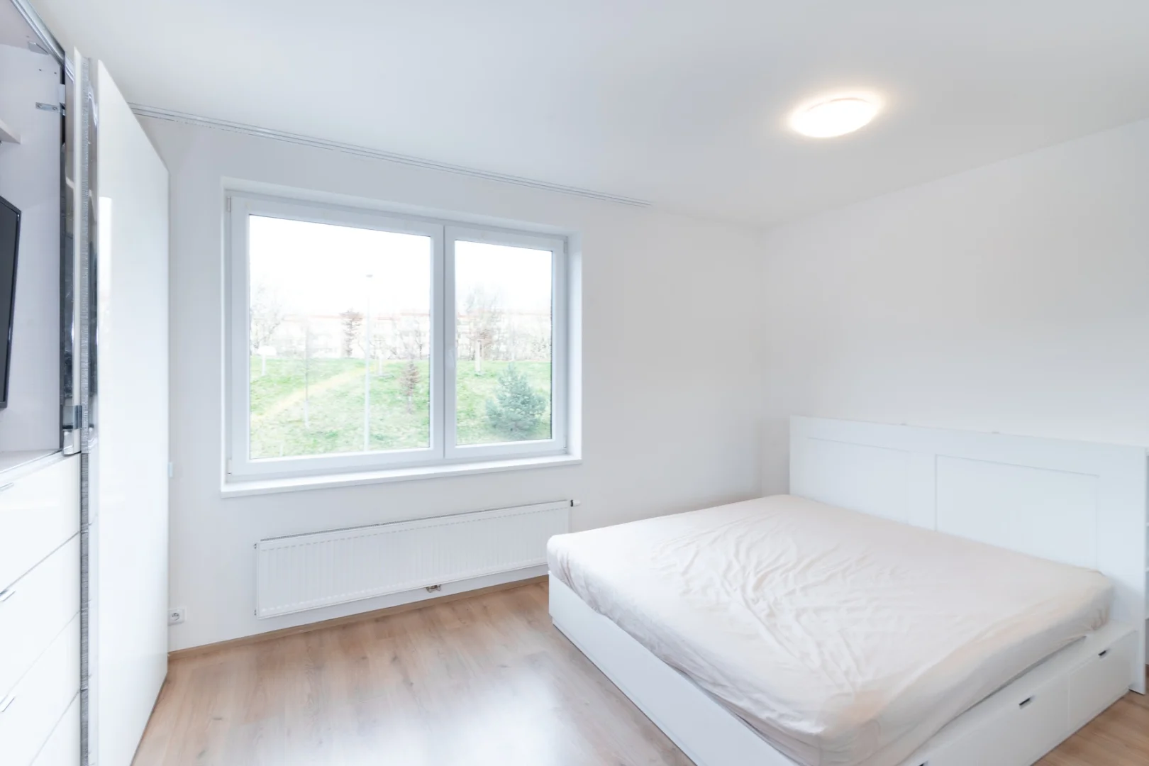 Pronájem bytU 3+kk, 81 m² - Praha - Černý Most