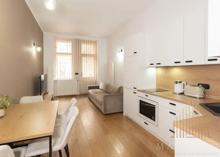 Pronájem bytu 2+kk 44 m², Praha - Smíchov