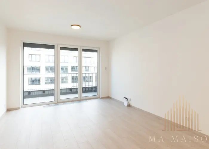 Pronájem bytu 1+kk 32 m², Praha - Hloubětín