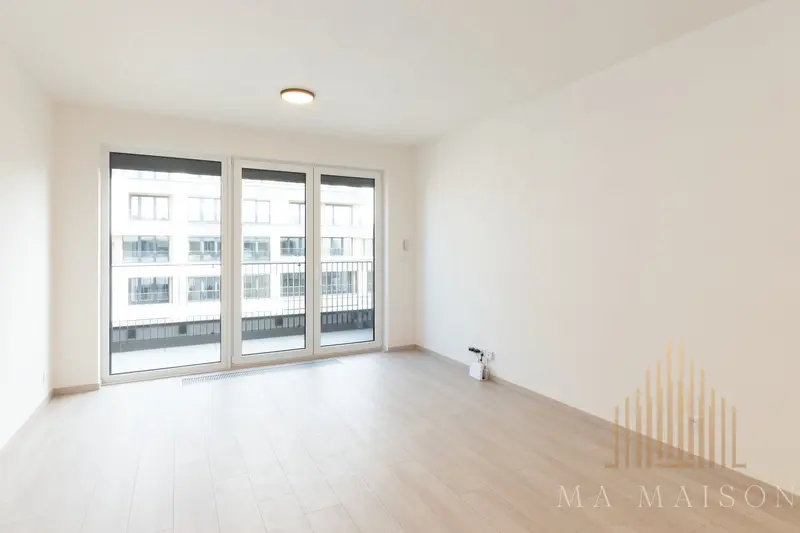 Pronájem bytu 1+kk 32 m², Praha - Hloubětín
